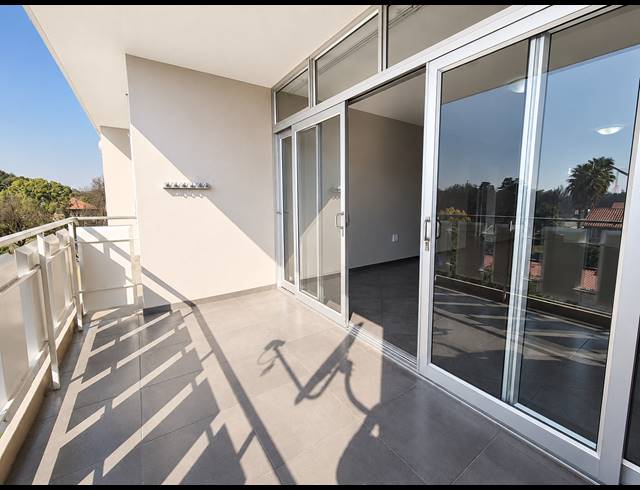 2 BEDROOM FLAT FOR SALE IN THREE RIVERS PROPER